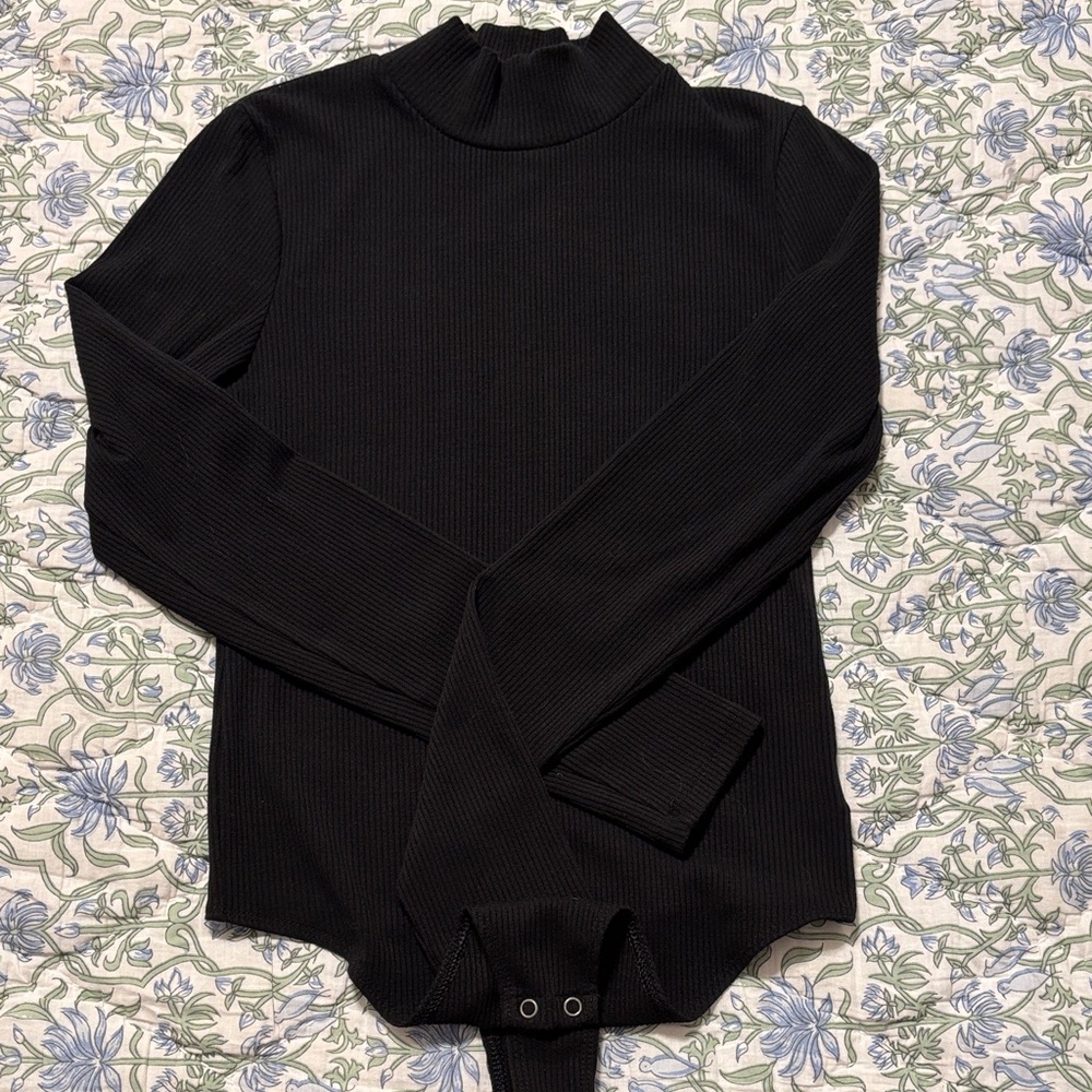 American Eagle Black Ribbed Long Sleeve Bodysuit